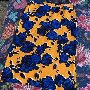 Who What Wear bright and bold pencil skirt